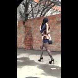 Das sind doch mal sehr lange Beine das sind doch mal sehr lange bei