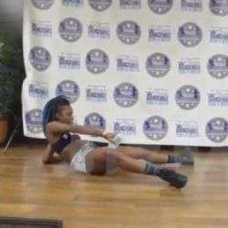 Eine brennende Muschi eine brennende muschi